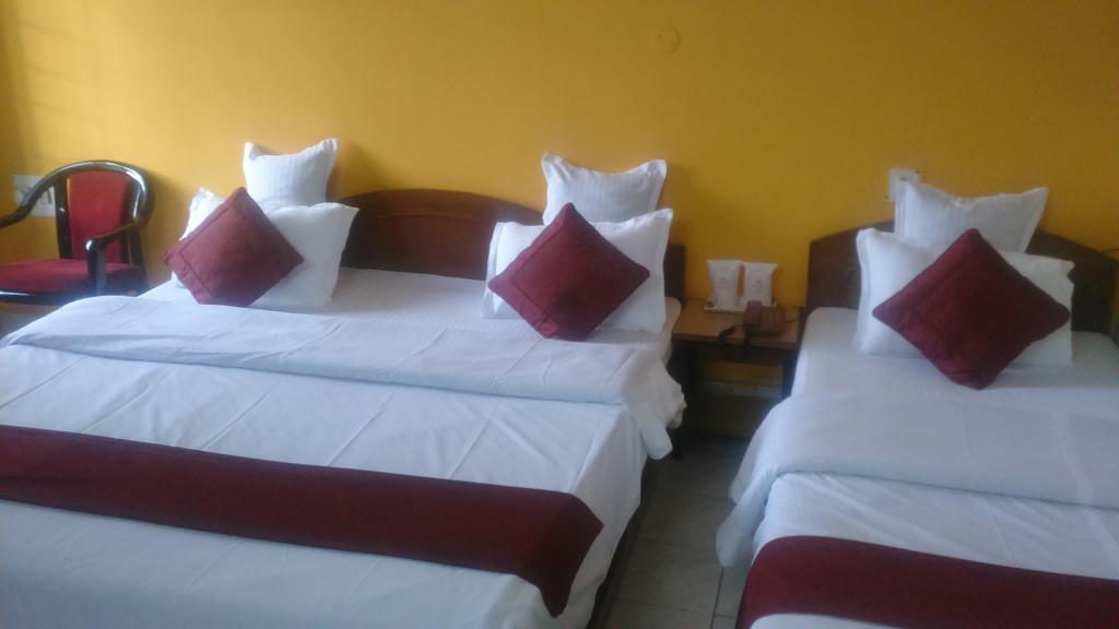 Breeze Hotel Shiliguri Zimmer foto