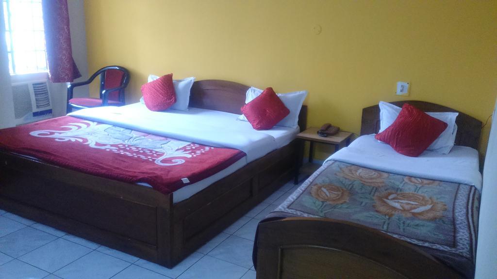 Breeze Hotel Shiliguri Zimmer foto