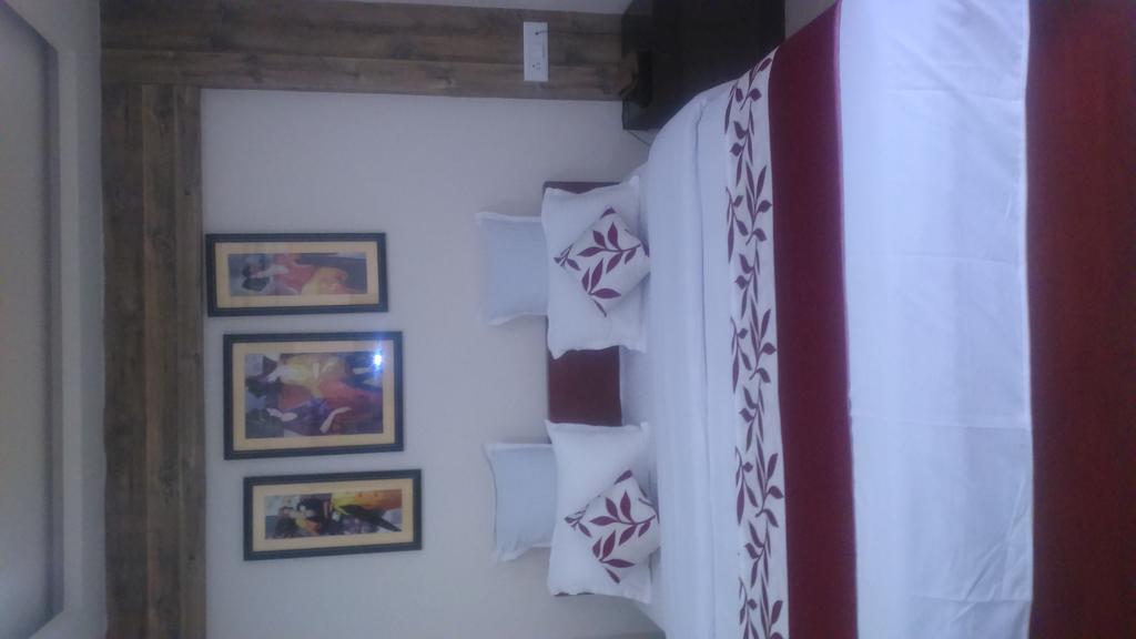 Breeze Hotel Shiliguri Exterior foto