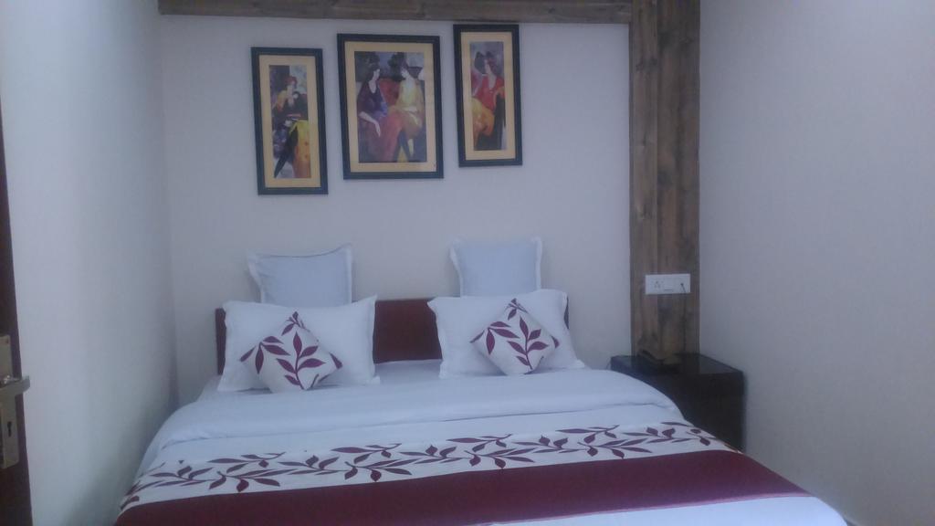Breeze Hotel Shiliguri Exterior foto