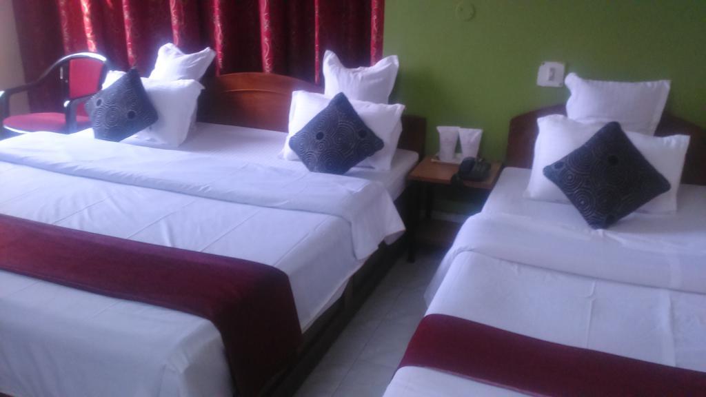 Breeze Hotel Shiliguri Zimmer foto