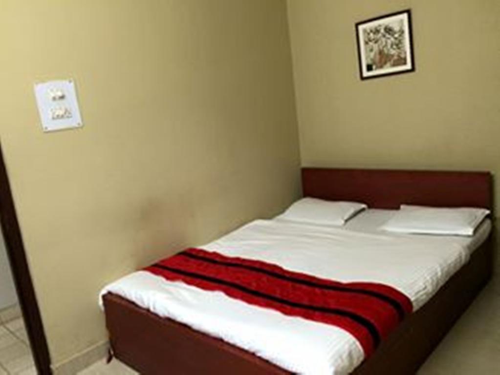 Breeze Hotel Shiliguri Exterior foto