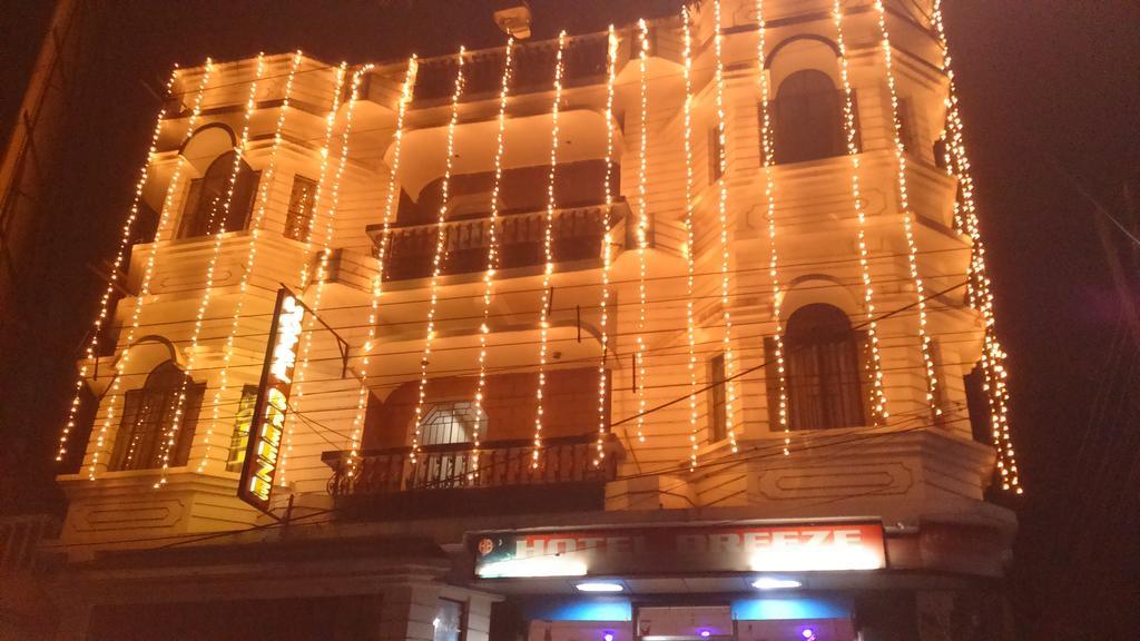 Breeze Hotel Shiliguri Exterior foto