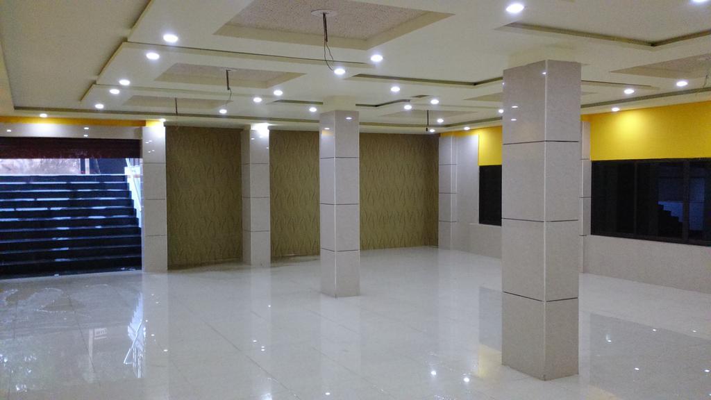 Breeze Hotel Shiliguri Exterior foto