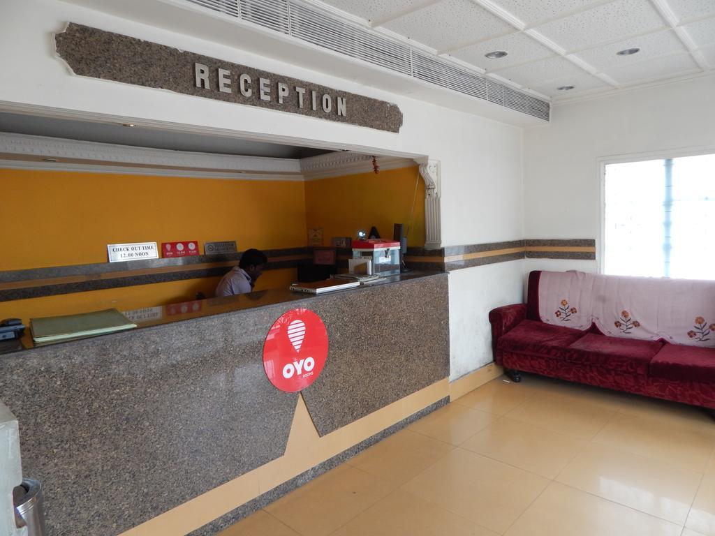 Breeze Hotel Shiliguri Exterior foto