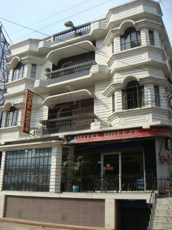 Breeze Hotel Shiliguri Exterior foto