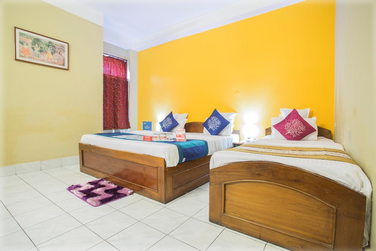 Breeze Hotel Shiliguri Exterior foto